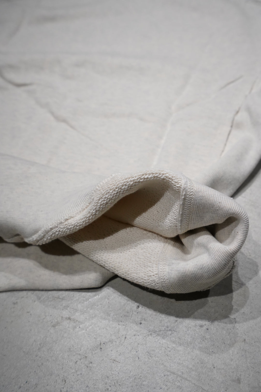 SUGARHILL（シュガーヒル）のTIRPLE STITCHED SEWAT PULLOVER(WHITE