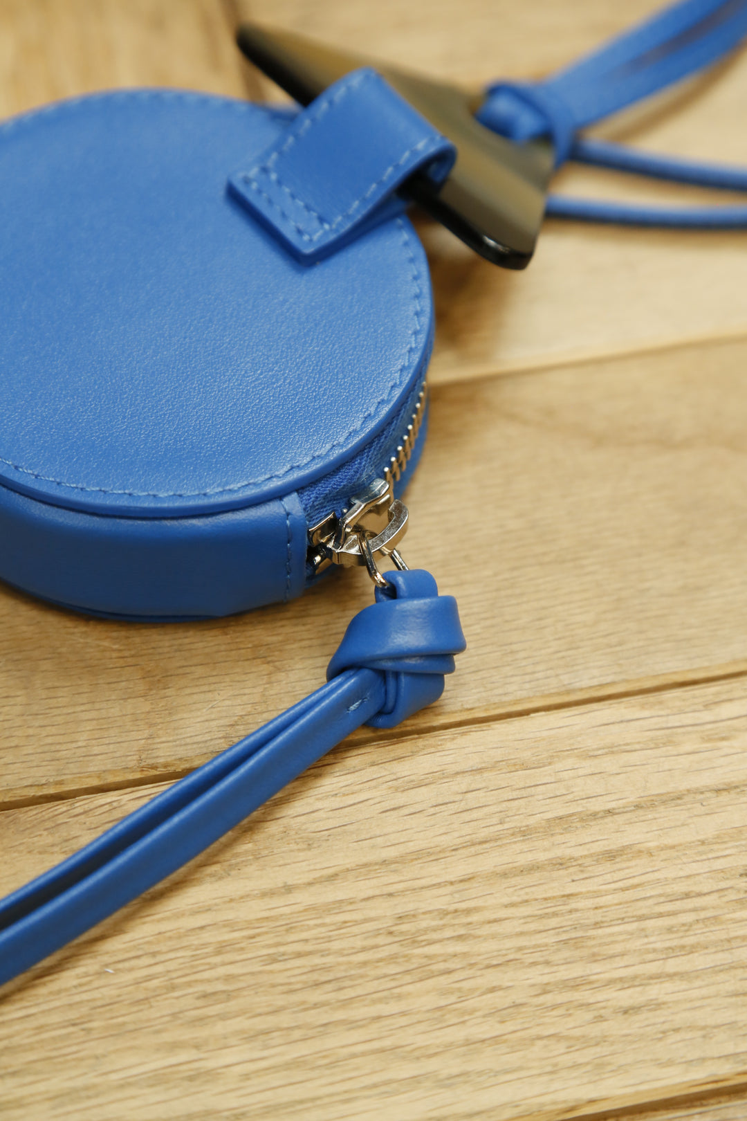 SAGAN VIENNA(サガン・ヴィエンナ)のCOIN NECKLACE WALLET ROUND(ITALY