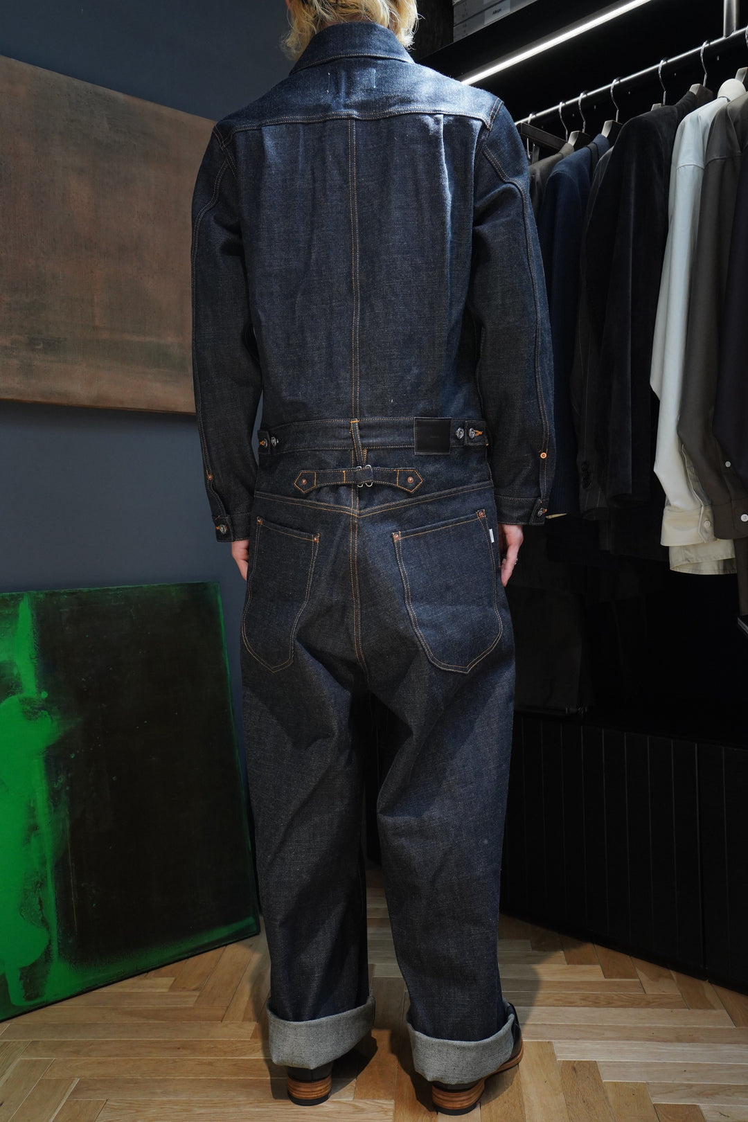 7209D8B8-9941-43B3-B5BD-