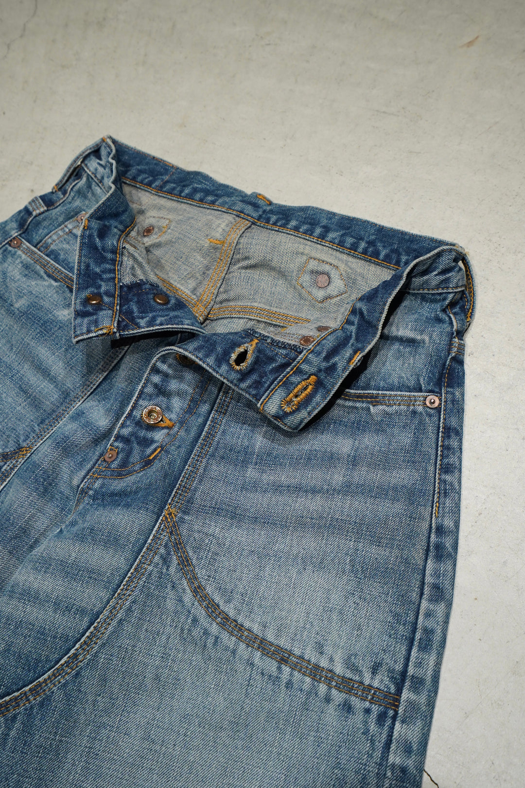 SUGARHILL（シュガーヒル）のFADED DOUBLE KNEE DENIM PANTS(デニム)の