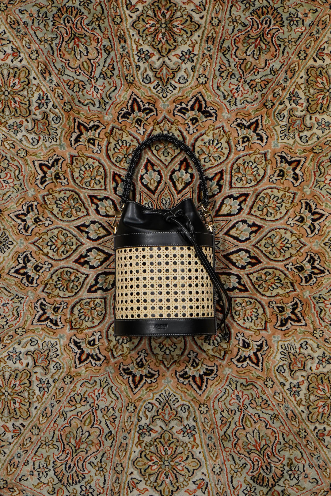 SAGAN VIENNA(サガン・ヴィエンナ)のVIENNA BUCKET BAG NANO(BLACK