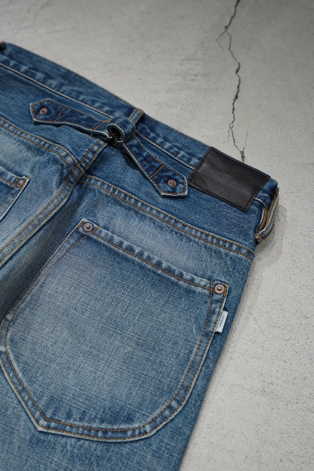 SUGARHILL（シュガーヒル）のTYPE 502 FAED DENIM PANTS(デニム