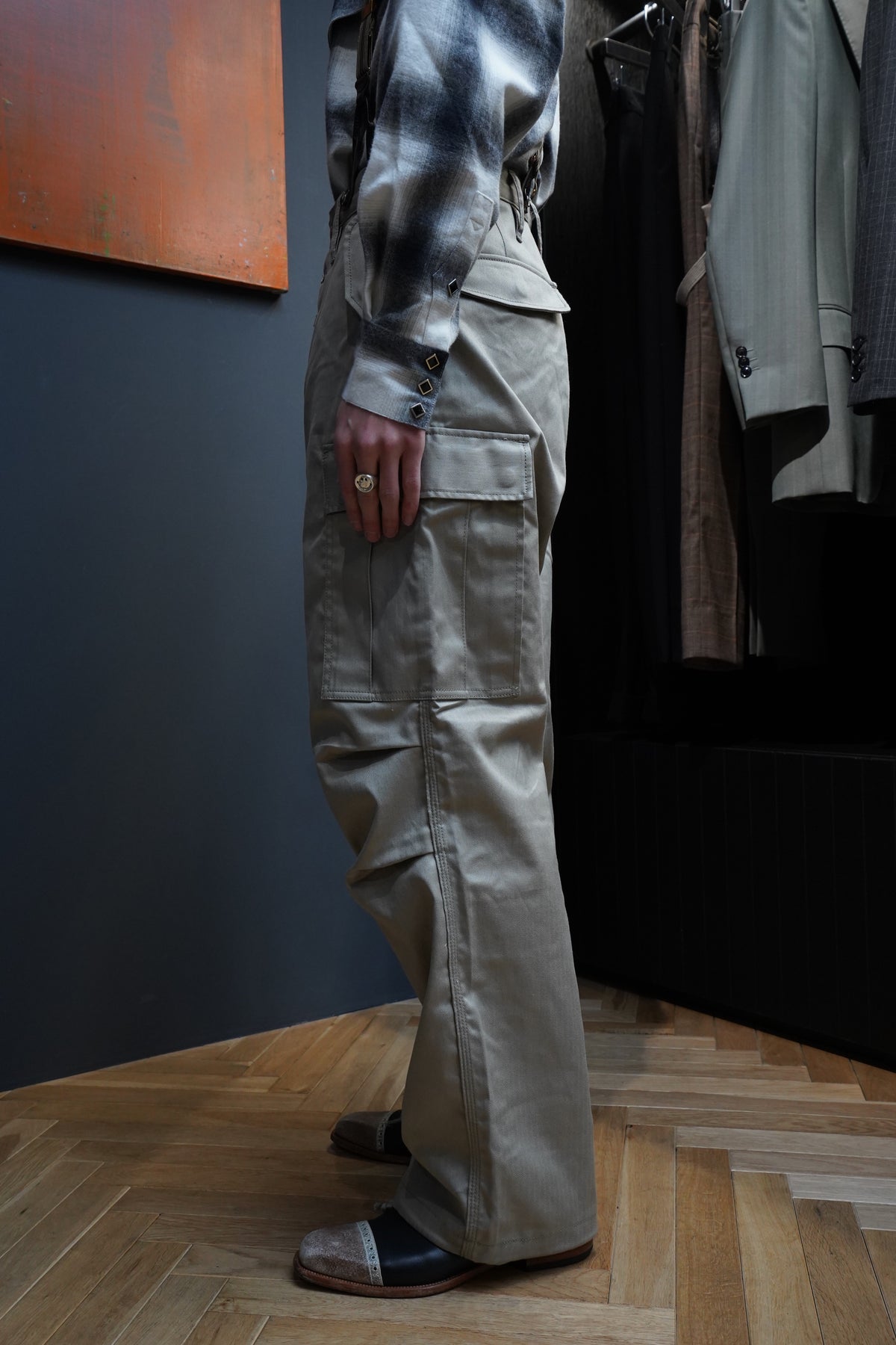 SUGARHILL（シュガーヒル）のHERRINGBONE ARMY CARGO PANTS(KHAKI