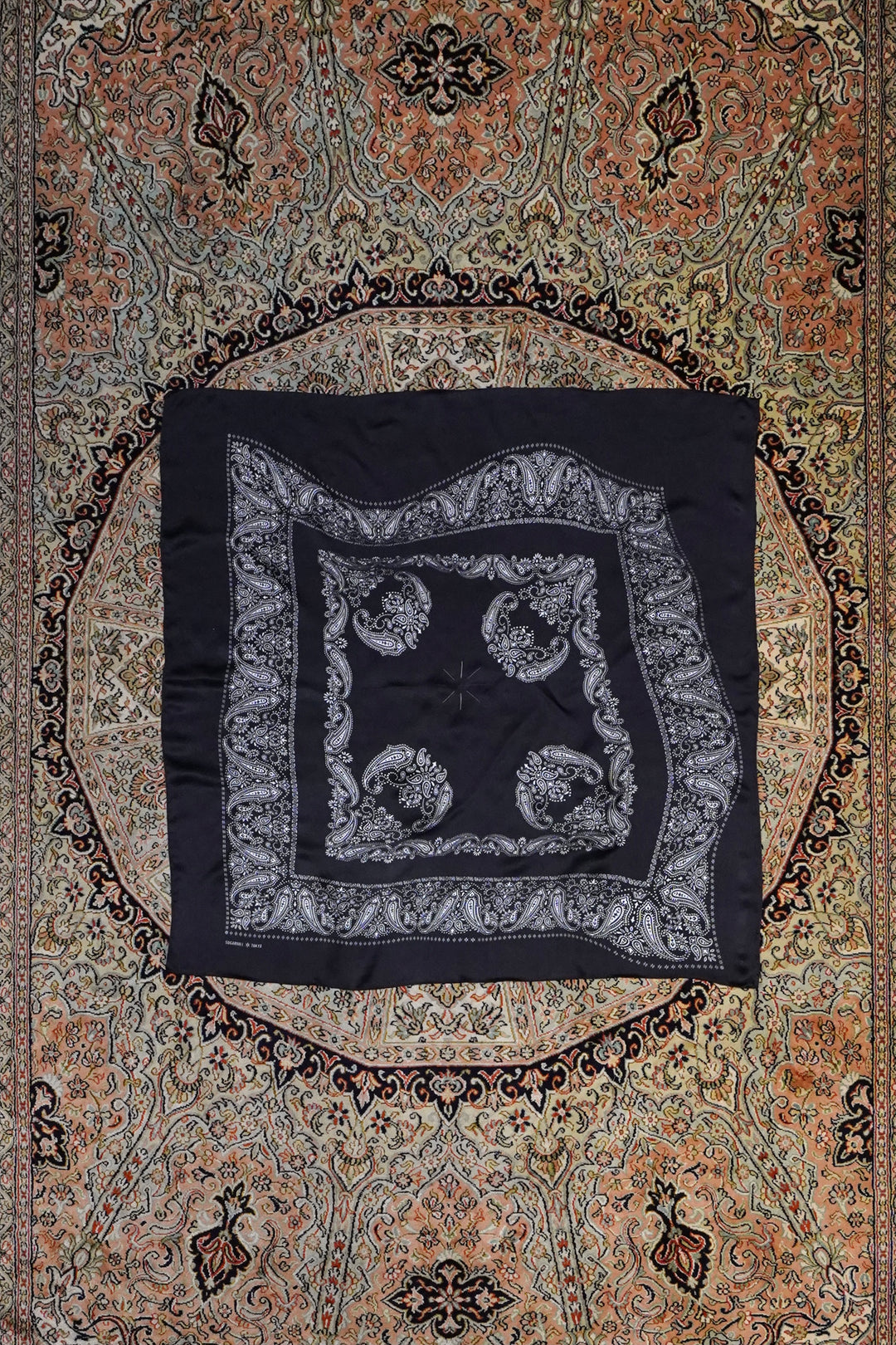 SUGARHILL(シュガーヒル)のBENDED SILK SCARF(BLACK)(スカーフ