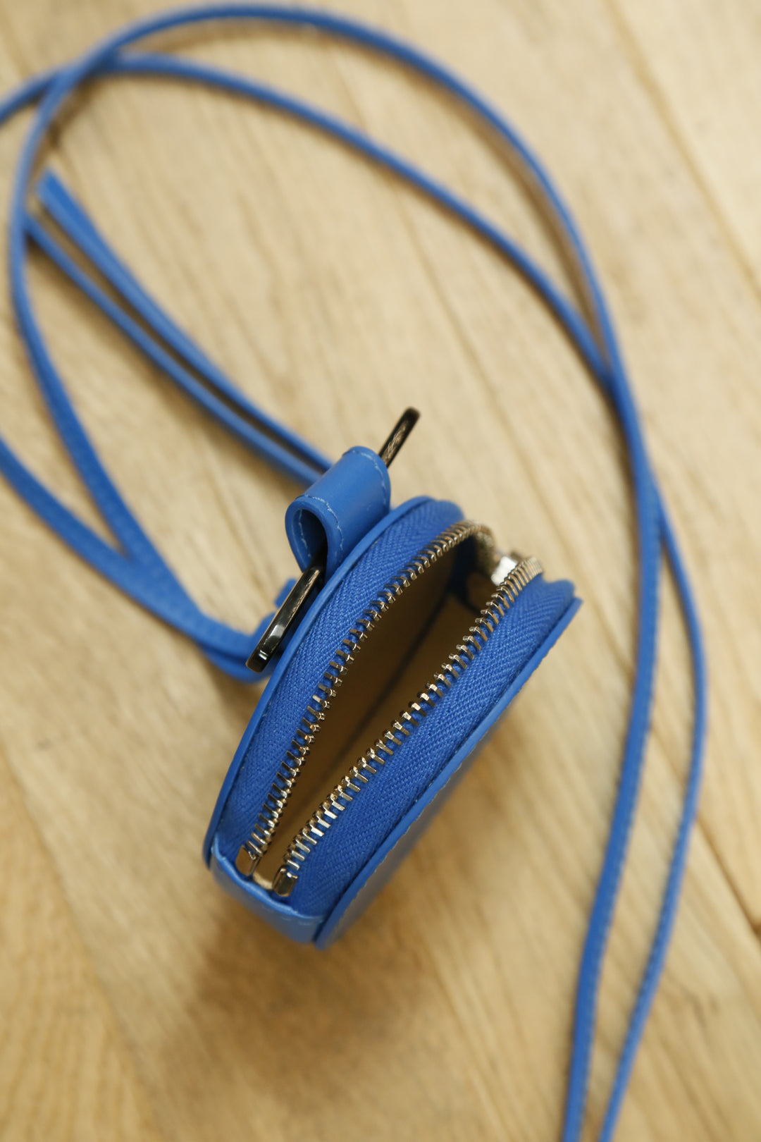 SAGAN VIENNA(サガン・ヴィエンナ)のCOIN NECKLACE WALLET ROUND(ITALY