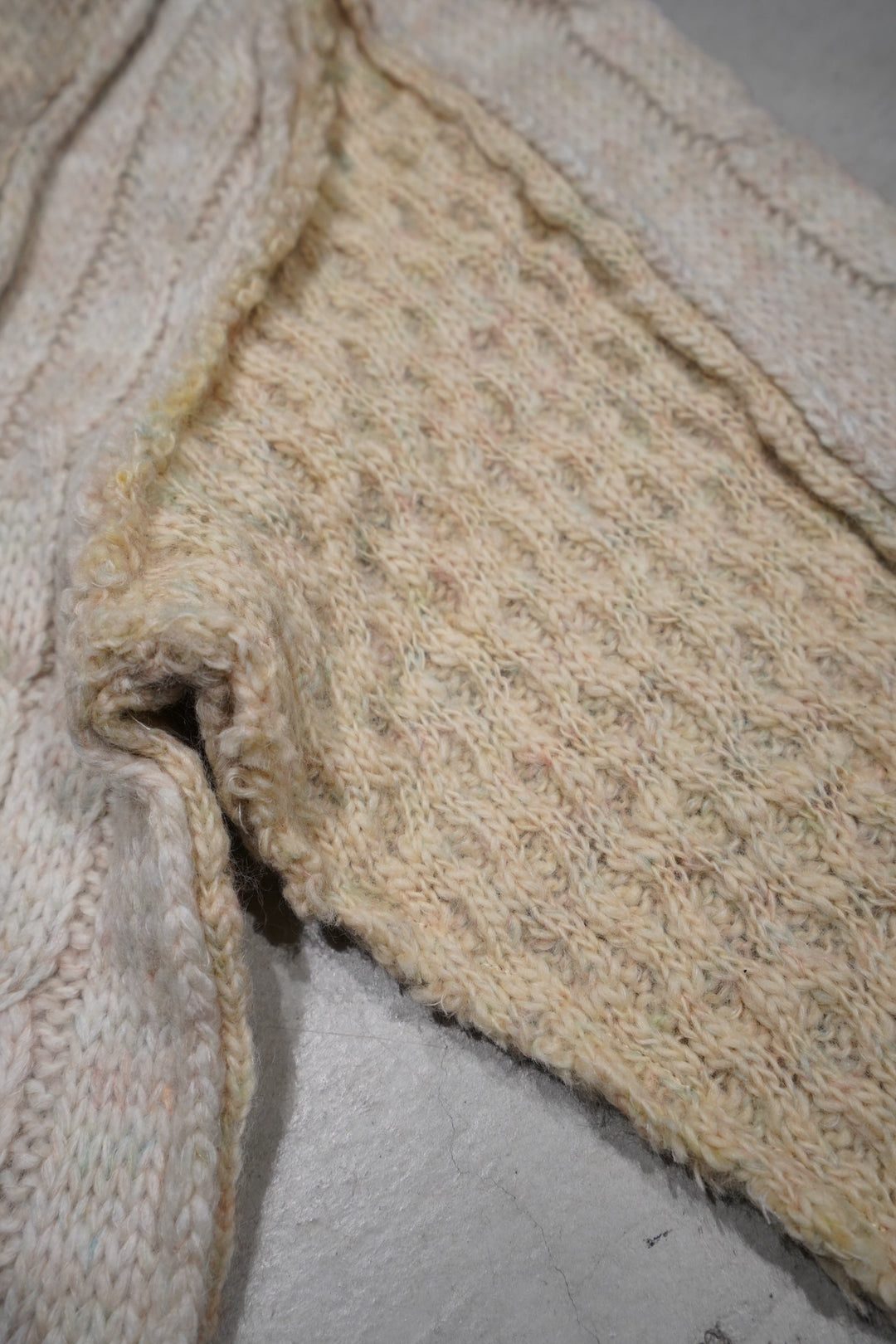 SUGARHILL（シュガーヒル）のMULTICOLOR CABLE BUG KNIT(MULTI