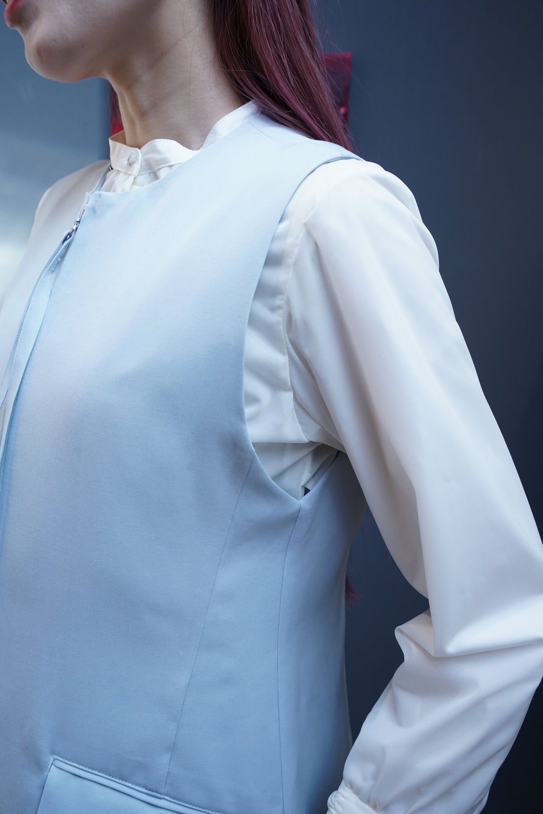 UJOH(ウジョー)のZIP Slit Vest (SKY GRAY)(ベスト)の通販