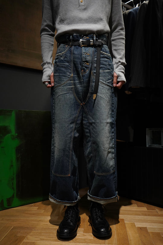 C8964A81-BD5F-449A-B71E-