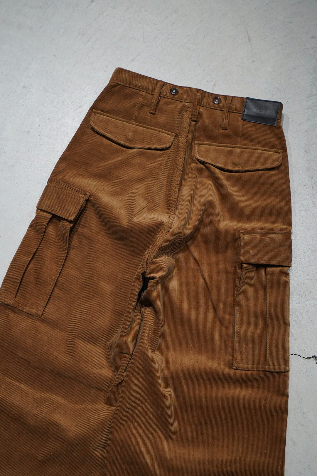 SUGARHILL（シュガーヒル）のCORDUROY ARMY CARGO PANTS(BROWN