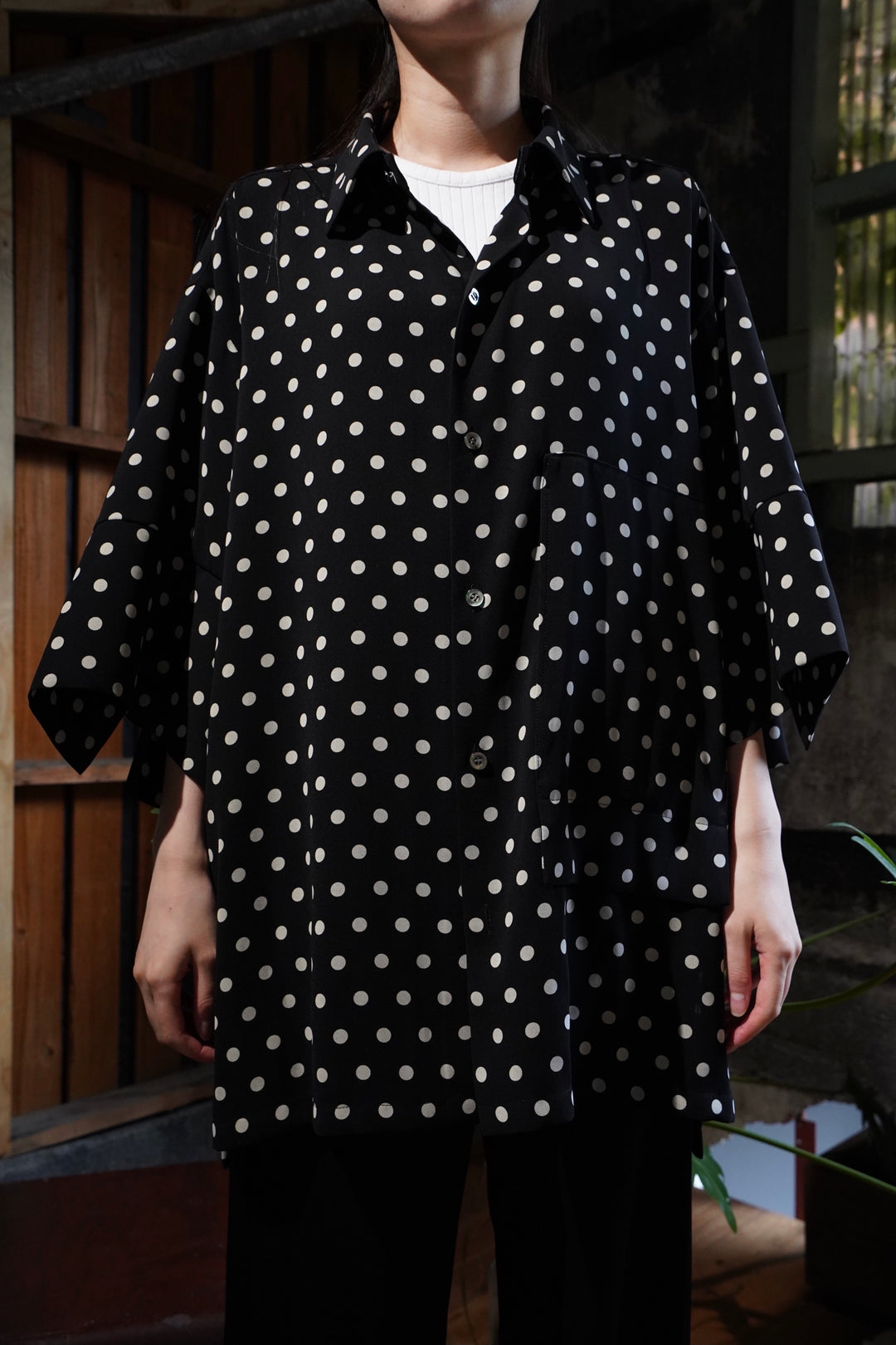 UJOH(ウジョー)のBig Cuffs Shirts(BLACK DOT)(シャツ)の通販