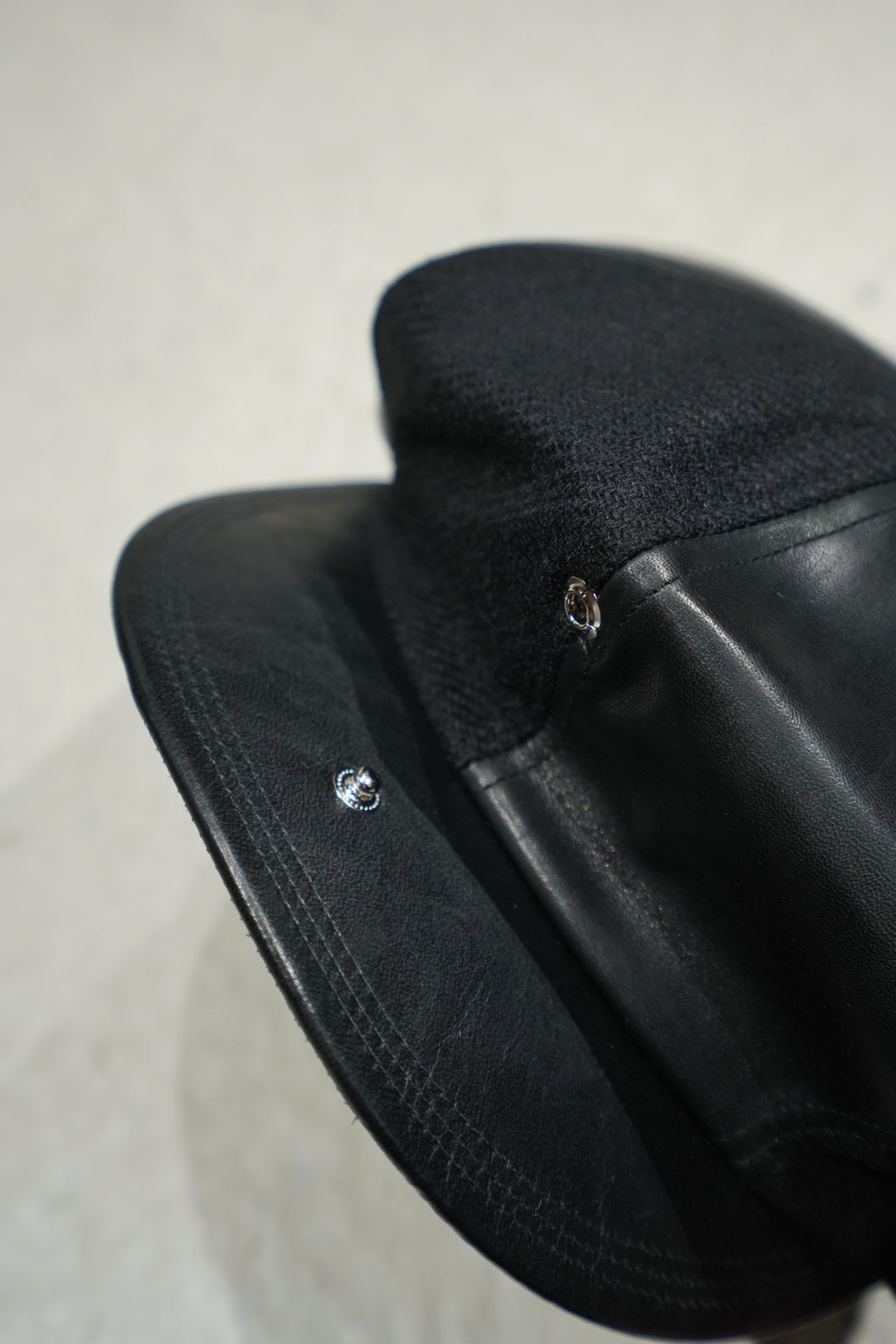 SOLARIS&Co.(ソラリスアンドコー)のBritish Tweed × Horsehide