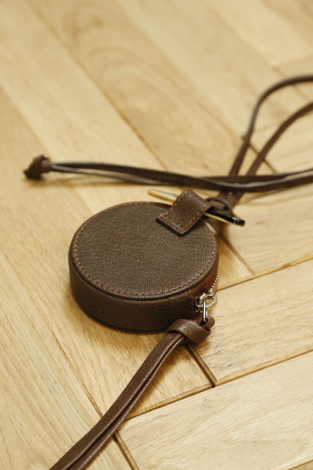 SAGAN VIENNA(サガン・ヴィエンナ)のCOIN NECKLACE WALLET ROUND