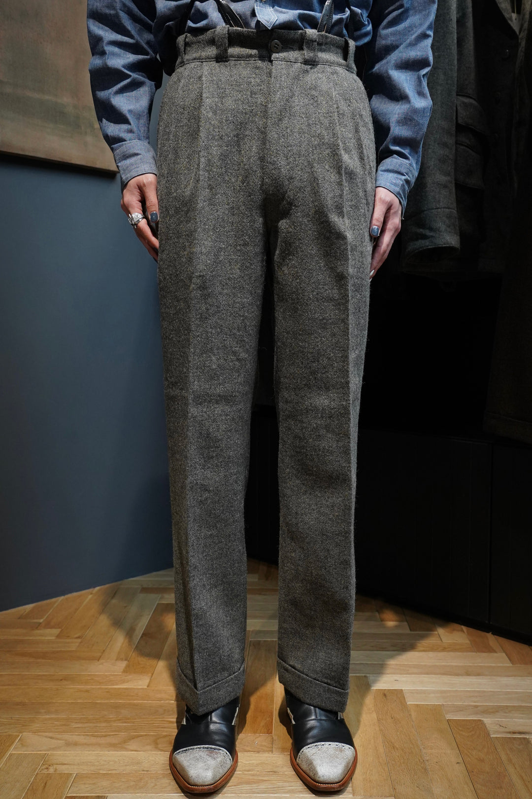 Taiga Takahashi(タイガタカハシ)のWORK TROUSERS(MELANGE GRAY