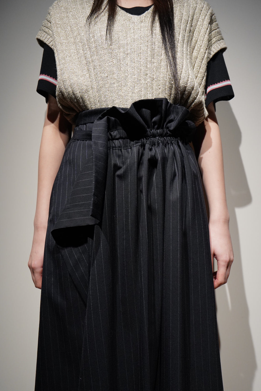 UJOH(ウジョー)のGathered Wrap SKT (DARK NAVY)(スカート)の通販