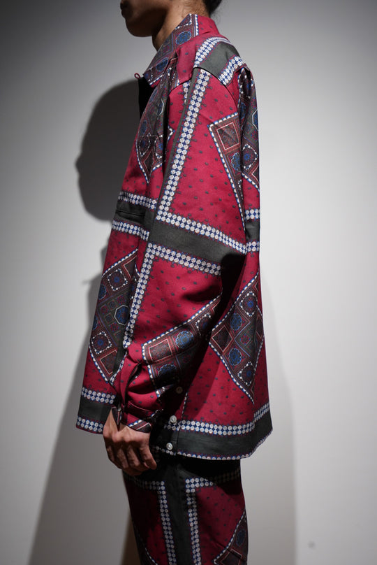 Children of the discordanceのPERSONAL DATA PRINT SHIRT D (C RED