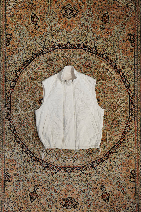 新品 23AW URU レーヨン ワイド ダブルジップ ショート 中綿 ベスト AIC. ベスト ジレ ボア切り替え中綿ダブルジップベスト レディース