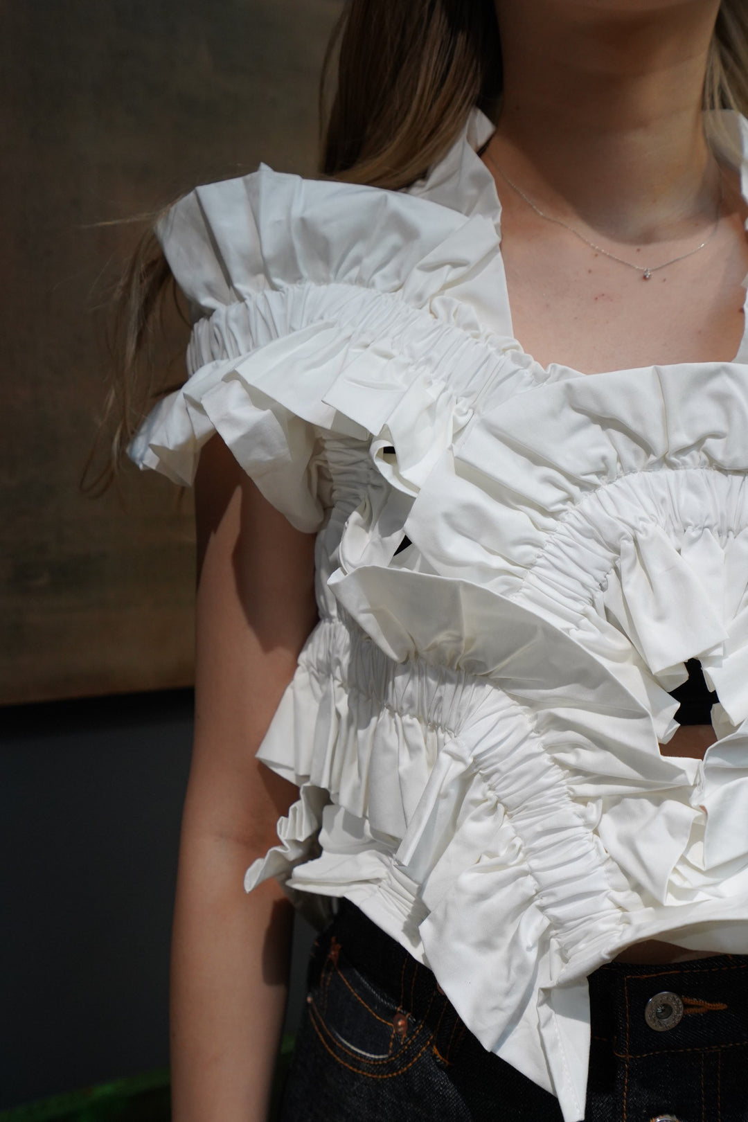 HOUGA(ホウガ)のwaltz frill vest(white)(ベスト)の通販