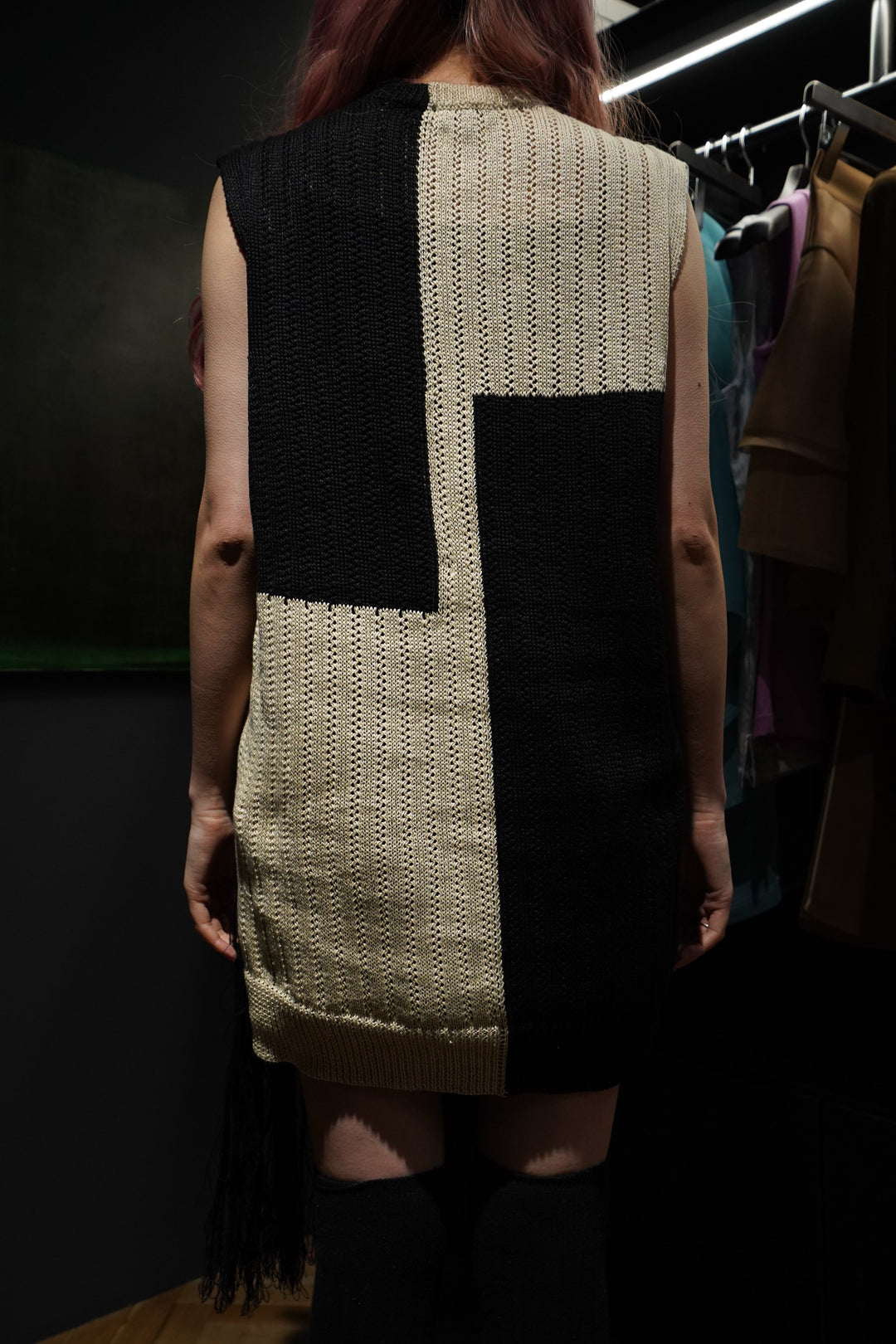 Omar Afridi(オマールアフリディ) のFRINGED LONG KNITTED VEST(BLCRRE 