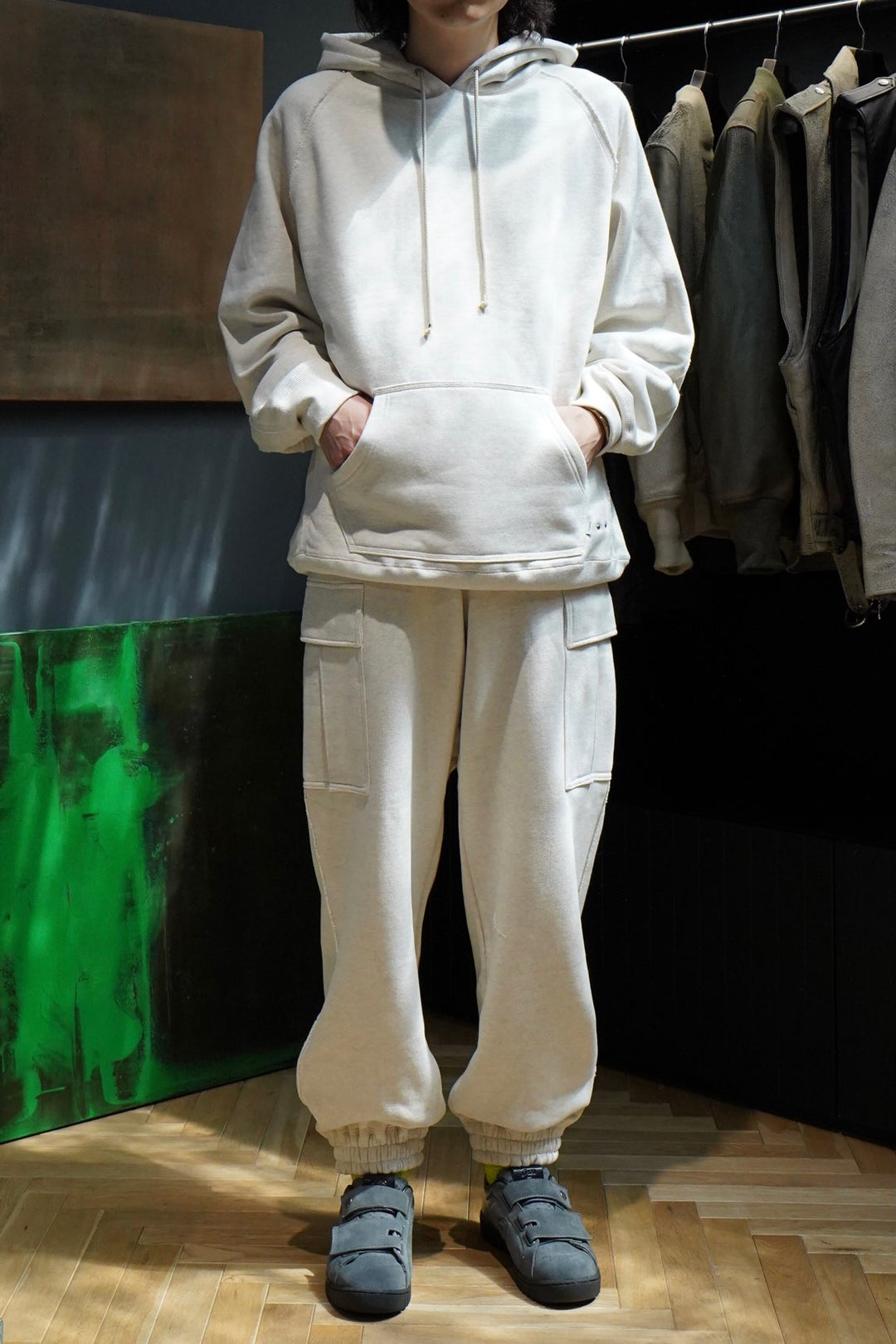 SUGARHILL(シュガーヒル)のRAW EDGE CARGO SWEAT PANTS(HEATHER WHITE