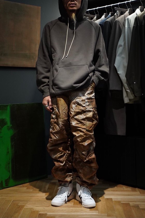 POUR CAMO CARGO PANTS (SAND BROWN)