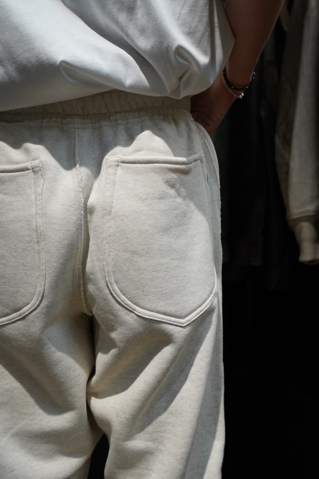 SUGARHILL(シュガーヒル)のRAW EDGE SWEAT PANTS(HEATHER WHITE 