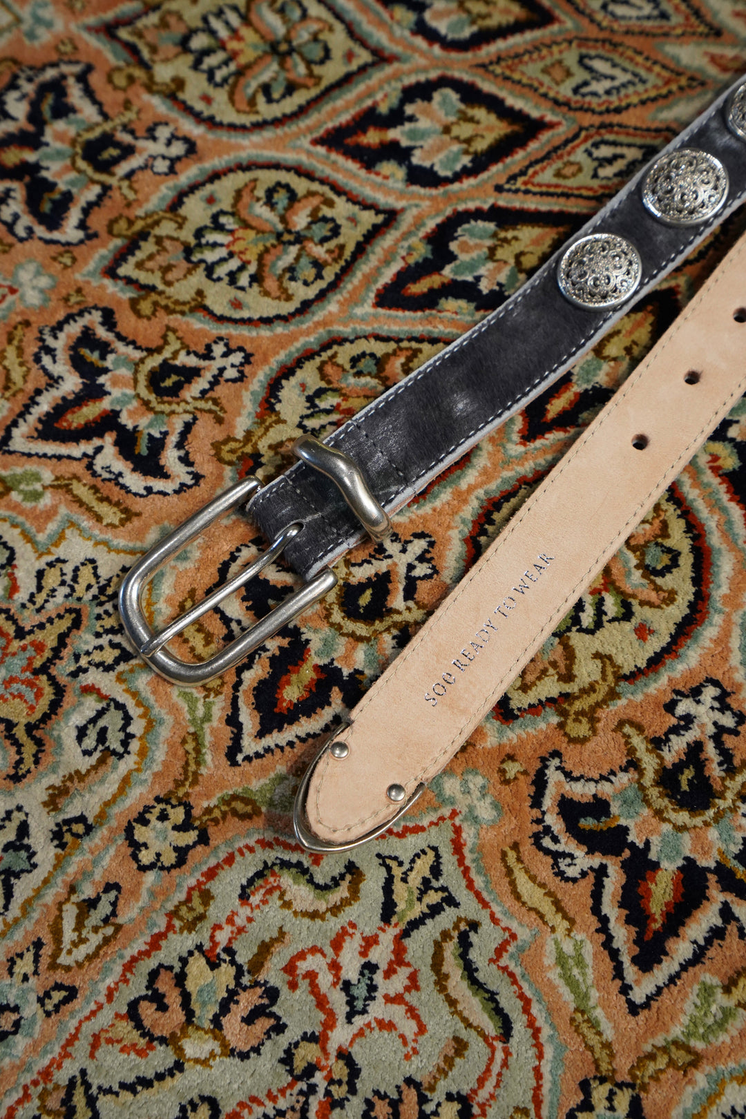 Children of the discordanceのCOTD×SOE UNBORN CALF(GRAY)(ベルト)の