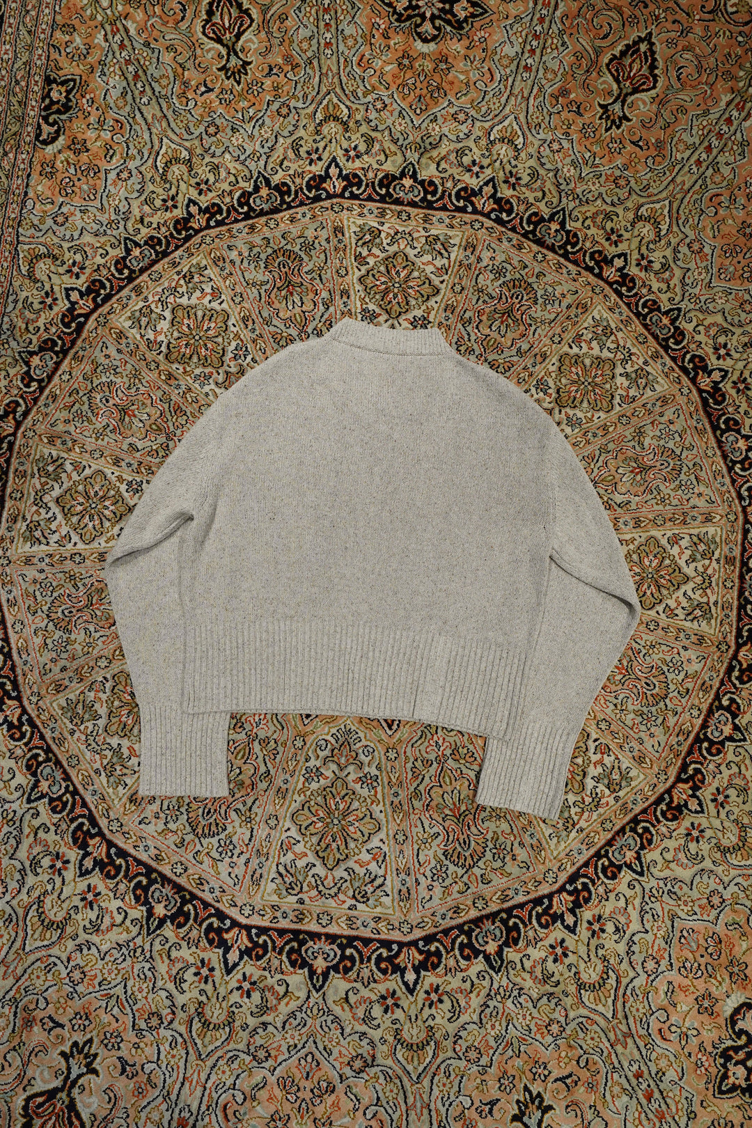 Taiga Takahashi(タイガタカハシ)のV-NECK SWEATER(IVORY)(セーター)の
