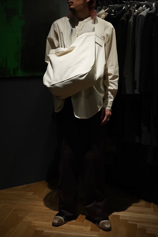 Taiga Takahashi(タイガタカハシ)のNEWSBOY BAG(IVORY