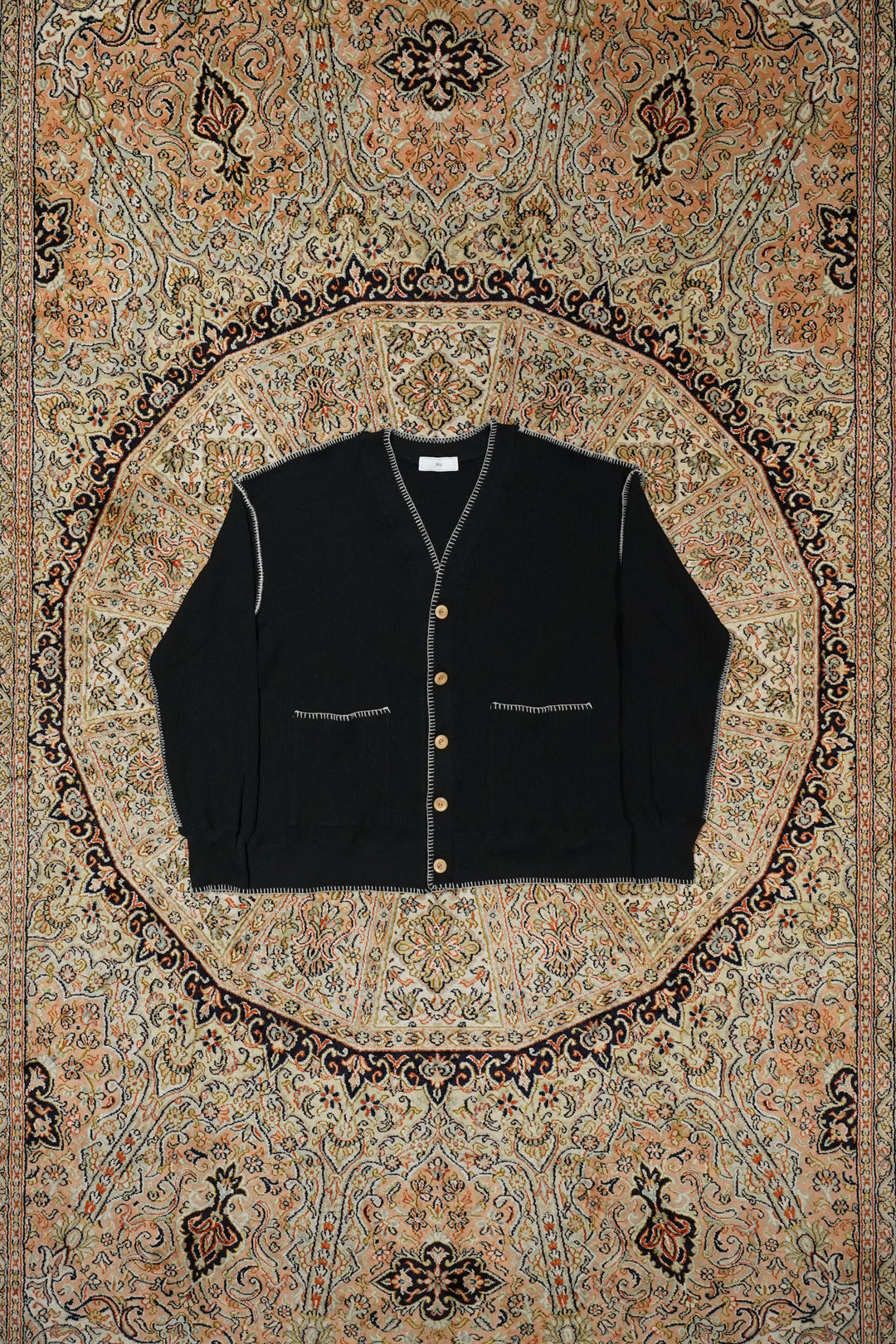 Urig(ウーリッヒ)のSTITCH WAFFLE CARDIGAN(BLACK)(カーディガン)の 